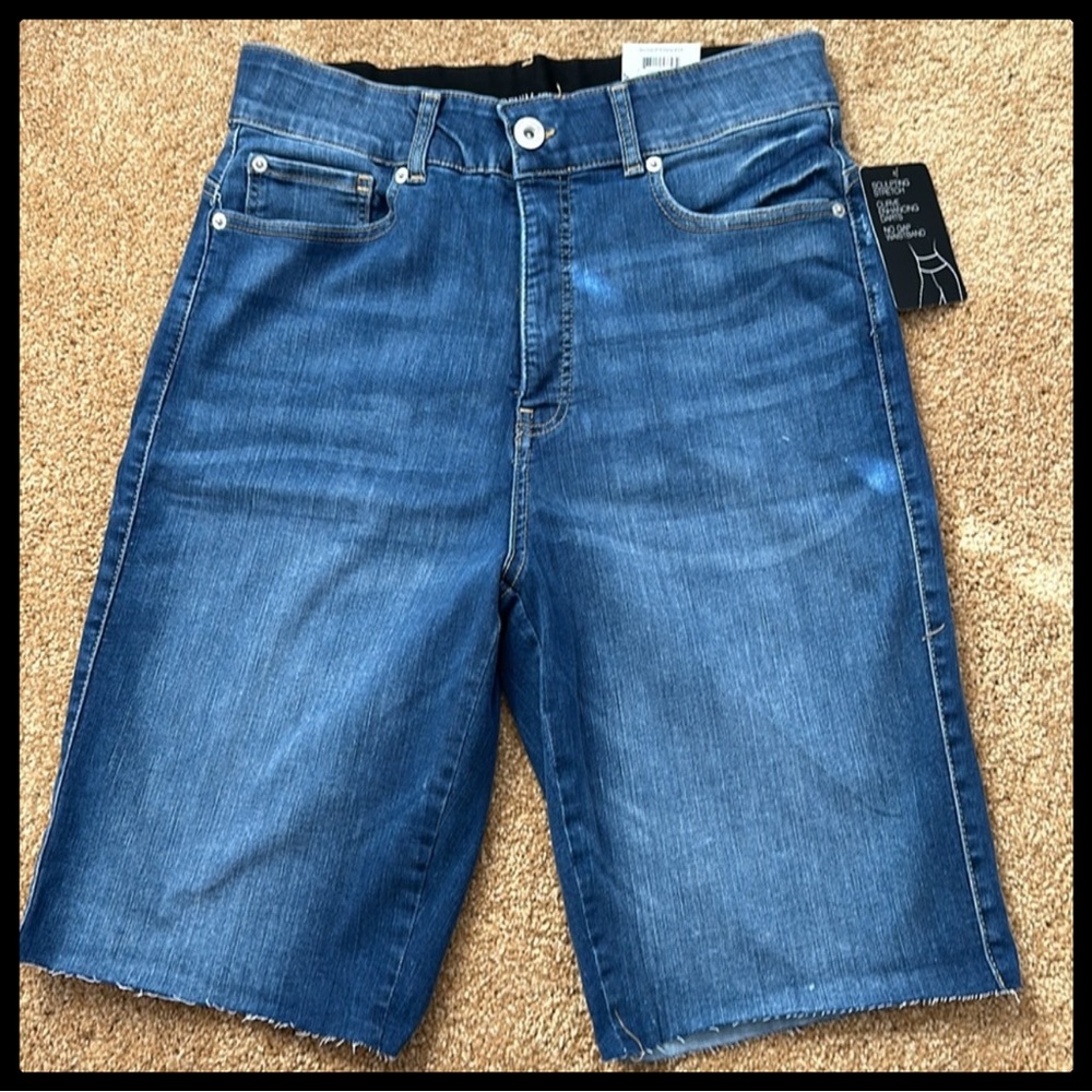 Women's Blue Denim Bermuda Shorts - Classic High-Rise